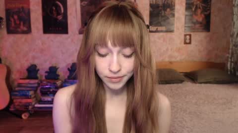 ellie_friendly online show from 04/02/26, 10:51