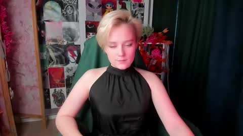 Ellie online show from 11/21/25, 03:05