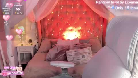  Ellie Jhonson  online show from 03/06/25, 05:43