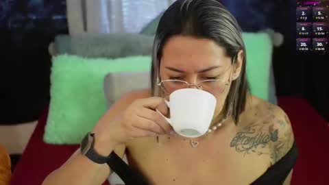 Ellie Ramos online show from 10/02/25, 02:13