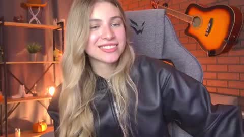 elliecutes online show from 06/29/26, 10:15