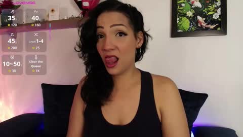 elliee1 online show from 02/19/26, 12:23