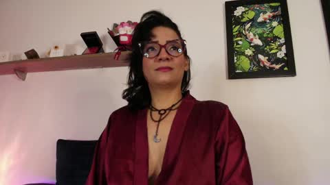 Snapshot of elliee1 chatting on 05/22/26, 11:49 elliee1 online show from 05/22/26, 11:49