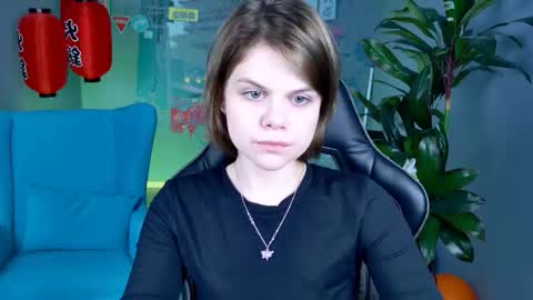 Snapshot of elliemurler chatting on 11/21/25, 09:08 elliemurler online show from 11/21/25, 09:08