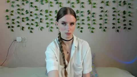 ellierough online show from 05/28/26, 05:38