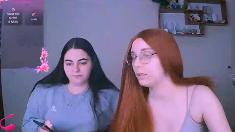 Ellie online show from 02/19/25, 03:38