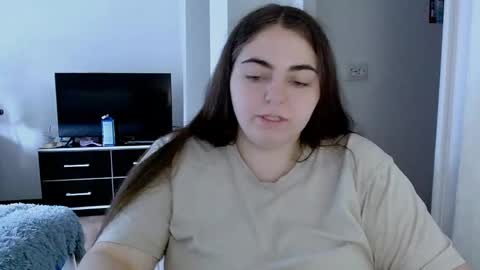 Ellie online show from 06/02/26, 08:16
