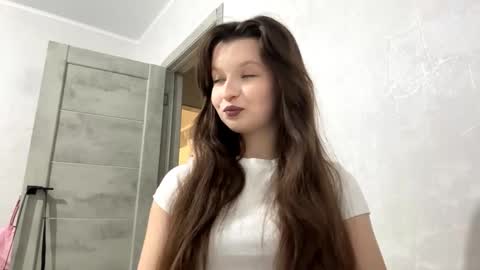 Ellie online show from 12/01/25, 12:32