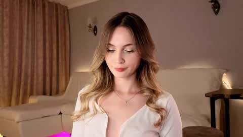 Snapshot of ellijoys chatting on 04/06/26, 12:50 ellijoys online show from 04/06/26, 12:50