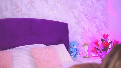 EllinaNuria online show from 02/12/26, 05:13