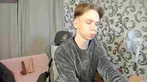 elliot_mars_ online show from 10/03/25, 06:05