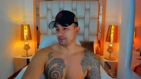 E L L I O T    V E L E Z online show from 12/15/24, 12:06