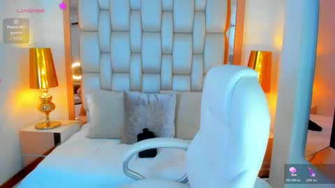 E L L I O T    V E L E Z online show from 04/16/26, 08:31