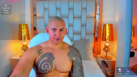 E L L I O T    V E L E Z online show from 07/11/26, 09:27