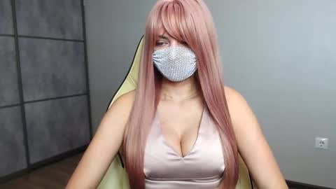 Snapshot of ellisnikki chatting on 12/16/25, 10:26 EllisNikki online show from 12/16/25, 10:26