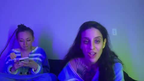 Elli X Raven online show from 04/02/26, 01:14