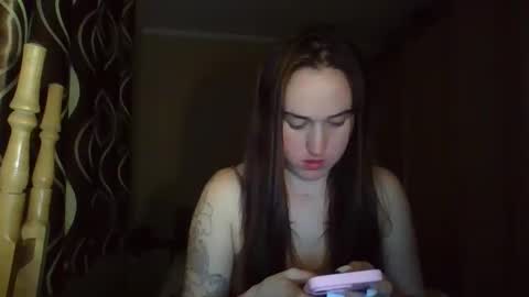 Snapshot of elliza_snow chatting on 04/15/26, 11:05 Eliza online show from 04/15/26, 11:05