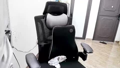 ellsa9x online show from 04/13/26, 05:35