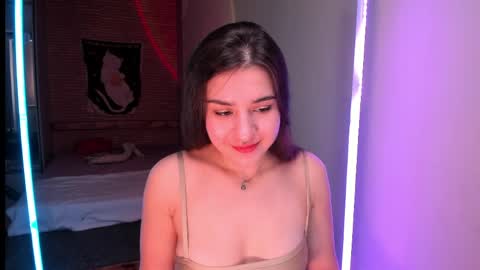 Elly online show from 04/15/26, 02:18