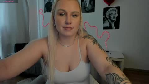 Elly online show from 03/30/26, 11:55