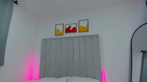 elly online show from 12/20/25, 12:51