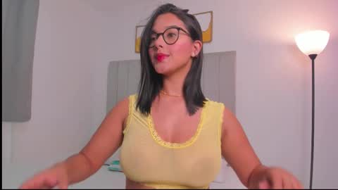 elly online show from 02/04/26, 01:55