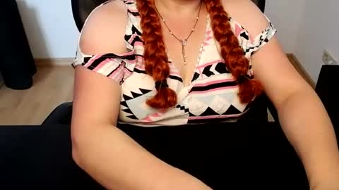 Elly online show from 07/20/26, 11:23