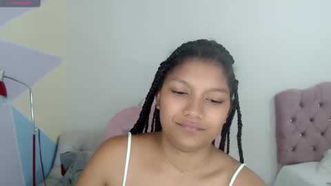 Snapshot of elly_willis chatting on 12/29/24, 08:04 Elly online show from 12/29/24, 08:04