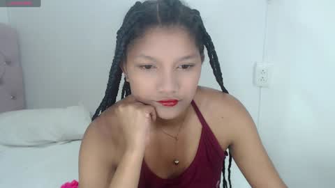 Snapshot of elly_willis chatting on 12/30/24, 02:40 Elly online show from 12/30/24, 02:40