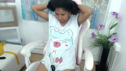 Snapshot of elly_willis chatting on 02/23/25, 03:02 Elly online show from 02/23/25, 03:02