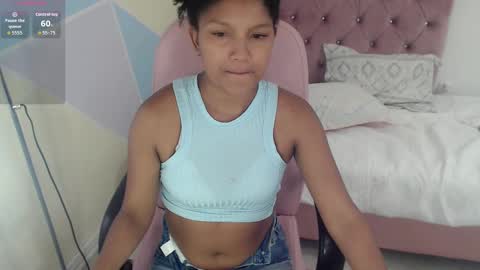 Snapshot of elly_willis chatting on 09/09/25, 07:02 Elly online show from 09/09/25, 07:02