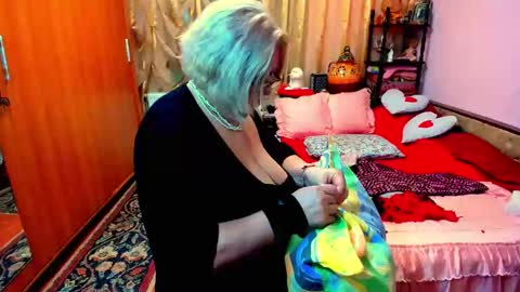 ellyhot53 online show from 03/04/25, 03:26