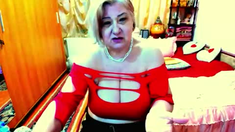 ellyhot53 online show from 04/22/26, 03:24