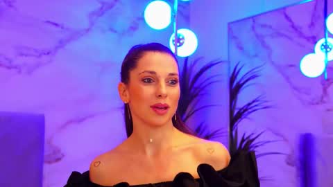 Elly online show from 01/06/26, 08:34