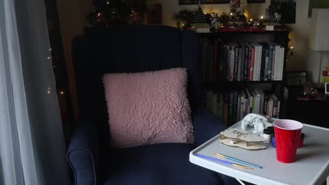 Elly Naomi online show from 12/06/24, 04:06