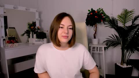 elma_lily online show from 12/14/25, 06:52