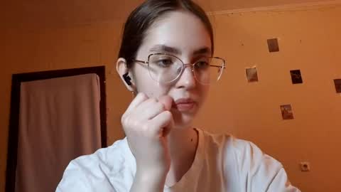 Kate online show from 05/18/26, 10:21