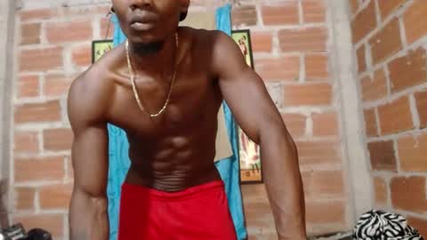 Snapshot of elmiltonnjakee chatting on 06/19/26, 03:00 elmiltonnjakee online show from 06/19/26, 03:00