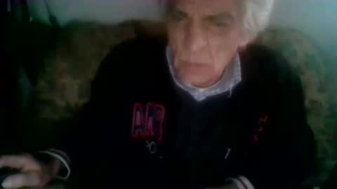 elmo191271 online show from 10/21/25, 05:30