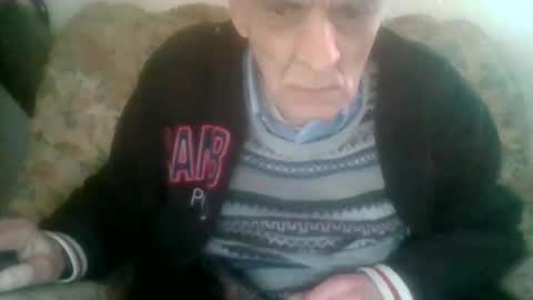 elmo191271 online show from 02/05/26, 11:04