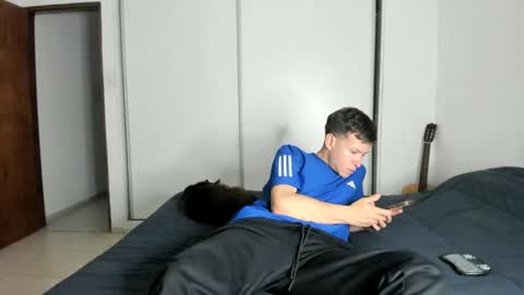 elnenedearg online show from 10/07/25, 01:36