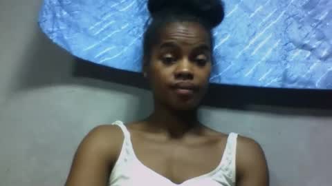 Snapshot of elodie228680 chatting on 05/16/26, 10:36 elodie228680 online show from 05/16/26, 10:36
