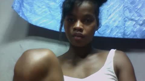 Snapshot of elodie228680 chatting on 05/20/26, 07:31 elodie228680 online show from 05/20/26, 07:31