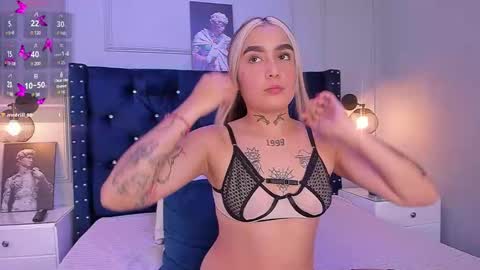 Elodie  online show from 01/21/25, 02:26