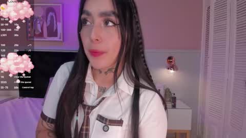 Elodie  online show from 03/14/26, 12:21