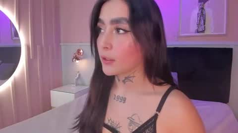 Snapshot of elodie_walker chatting on 06/16/26, 12:08 Elodie online show from 06/16/26, 12:08