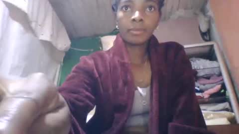 Snapshot of elodynarcisse chatting on 11/28/25, 02:09 elodynarcisse online show from 11/28/25, 02:09