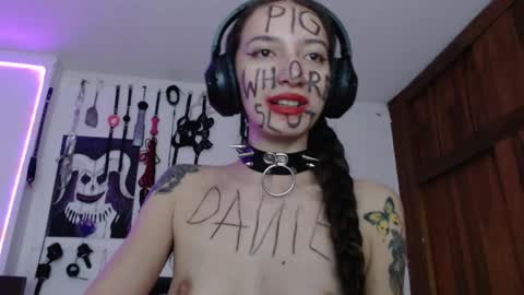 Snapshot of eloise_brown_ chatting on 01/07/25, 05:54 Chelsea Please help me to reach 100 thumbs up online show from 01/07/25, 05:54