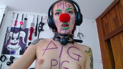 Snapshot of eloise_brown_ chatting on 02/27/25, 09:47 Chelsea Please help me to reach 100 thumbs up online show from 02/27/25, 09:47