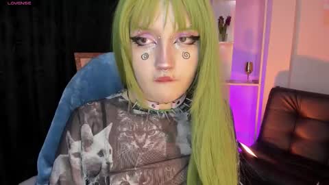 Eloise  . online show from 11/07/25, 04:45